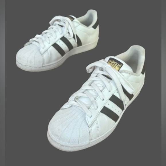 adidas Other - adidas Superstar wht w blk strp unisex snkrs MN 9.5 - 10 WM 11.5 PLEASE READ
